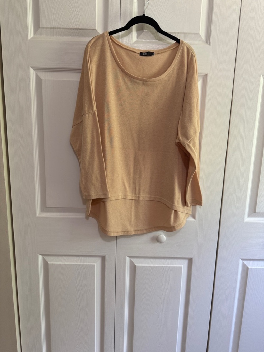 Soft Surroundings Cream Scoop-Neck Lightweight Sweater